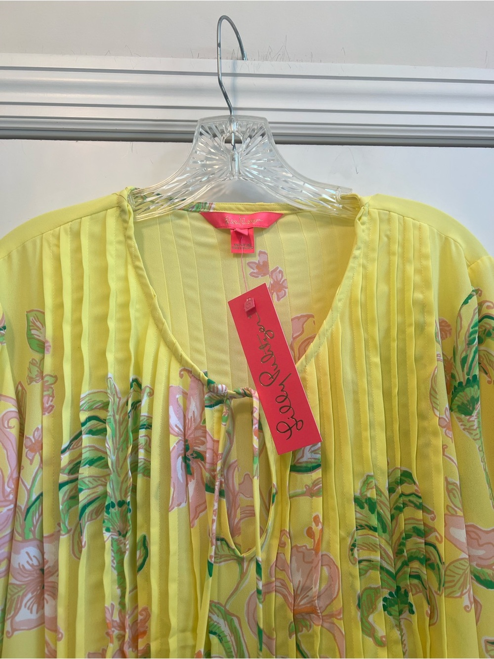 Lilly Pulitzer Marlina Long Sleeve Finch Yellow. New. Large - Picture 3 of 4